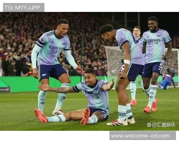 英超激战利物浦小胜热刺阿森纳稳居圣诞冠军皇马喜迎三连胜盛况 英超激战利物浦小胜热刺阿森纳稳居圣诞冠军皇马喜迎三连胜盛况